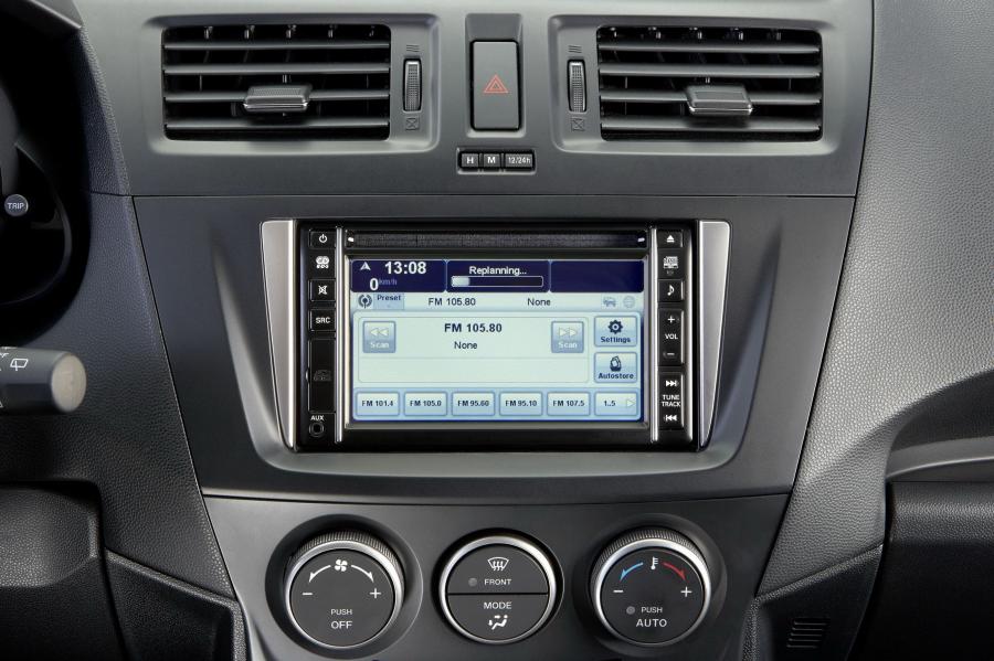 Mazda5 2011 года  (фото 25 из 184)